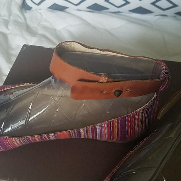 Strap ankle ballet flat - Picture 3 of 3